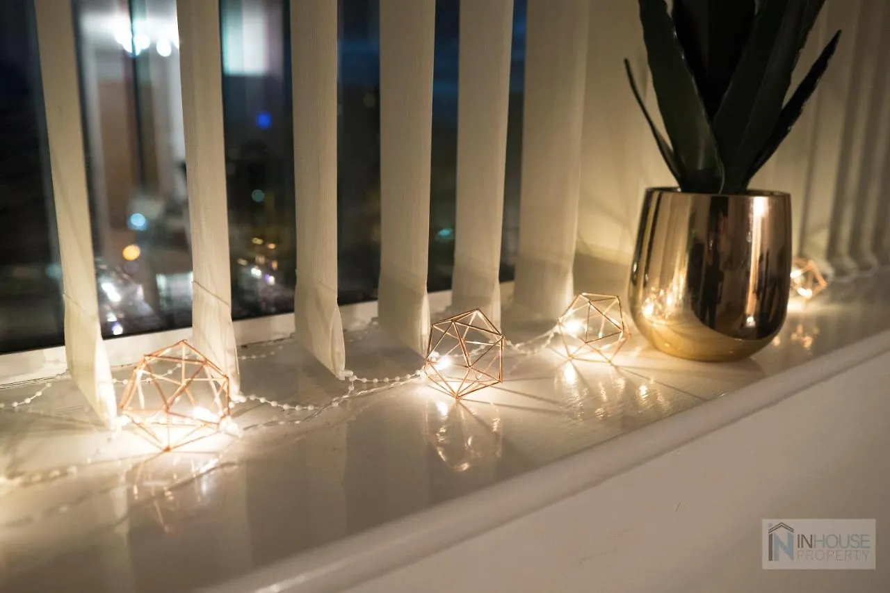 Modern City Centre Apartment Wifi Netflix Nottingham United Kingdom